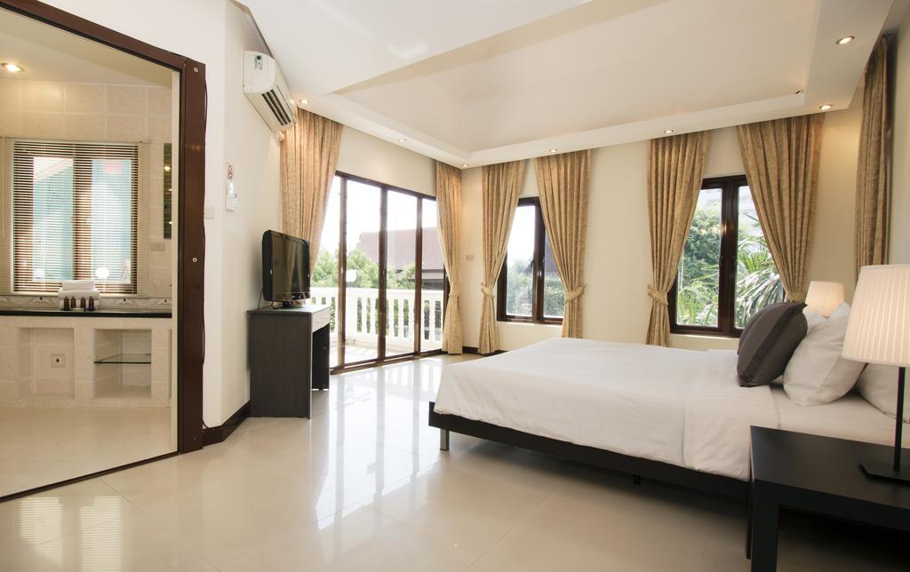 Pattaya Holiday Villas バーンラムン エクステリア 写真