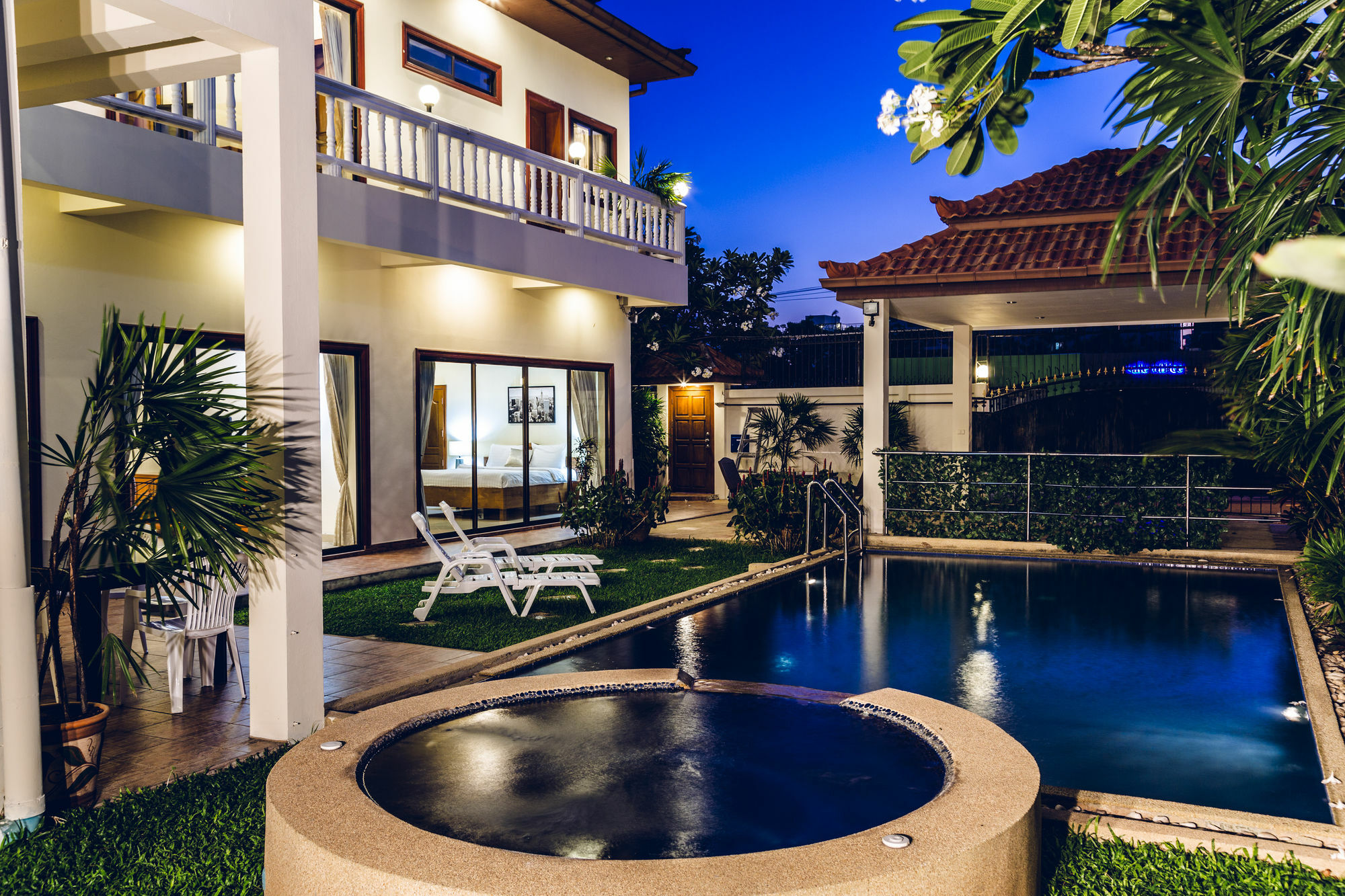 Pattaya Holiday Villas バーンラムン エクステリア 写真