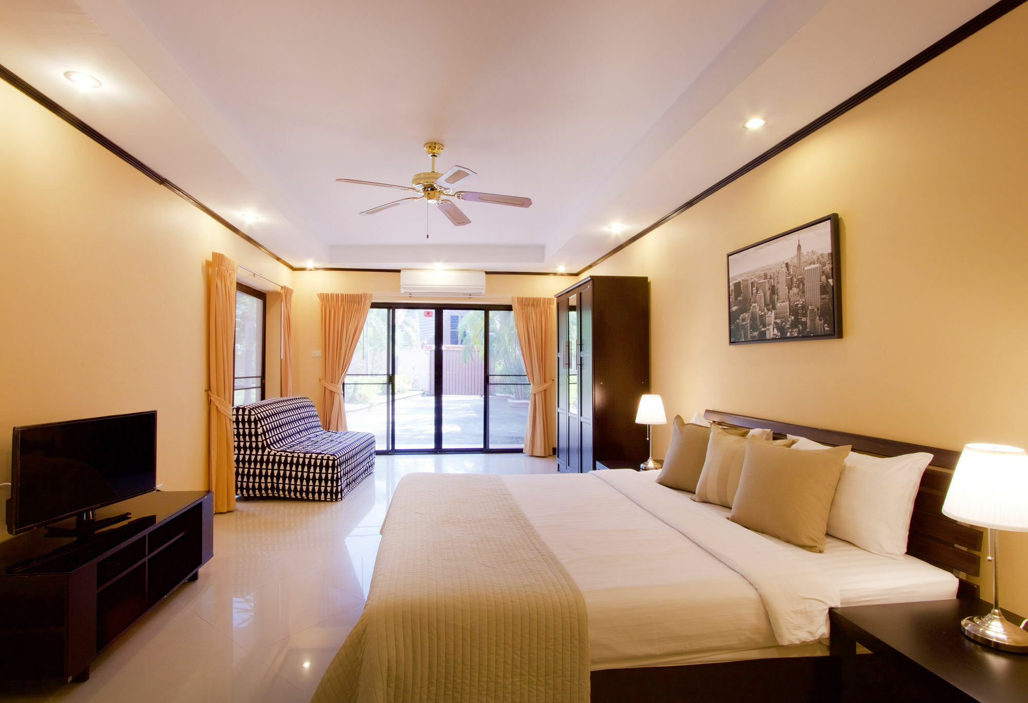 Pattaya Holiday Villas バーンラムン エクステリア 写真