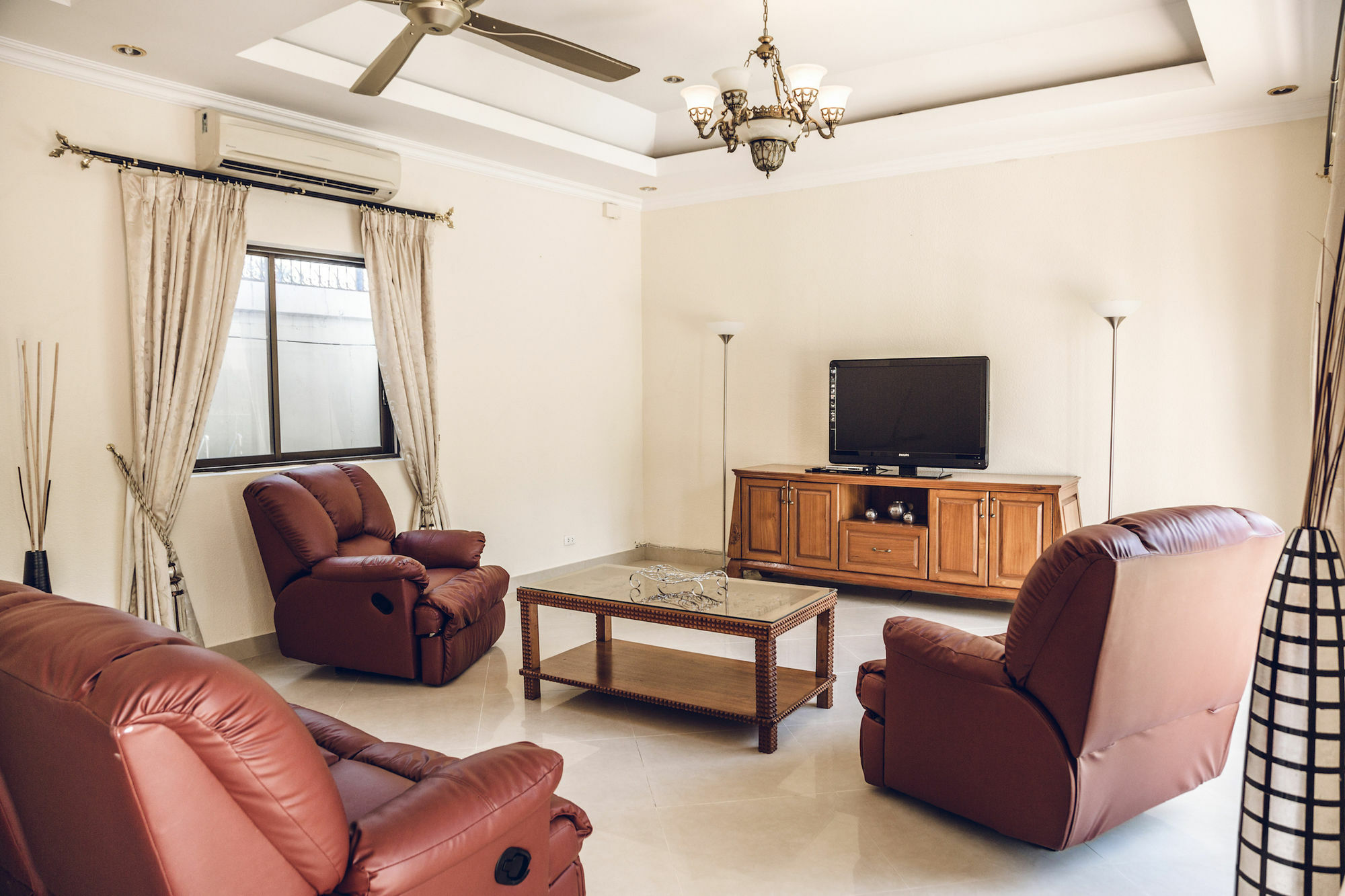 Pattaya Holiday Villas バーンラムン エクステリア 写真