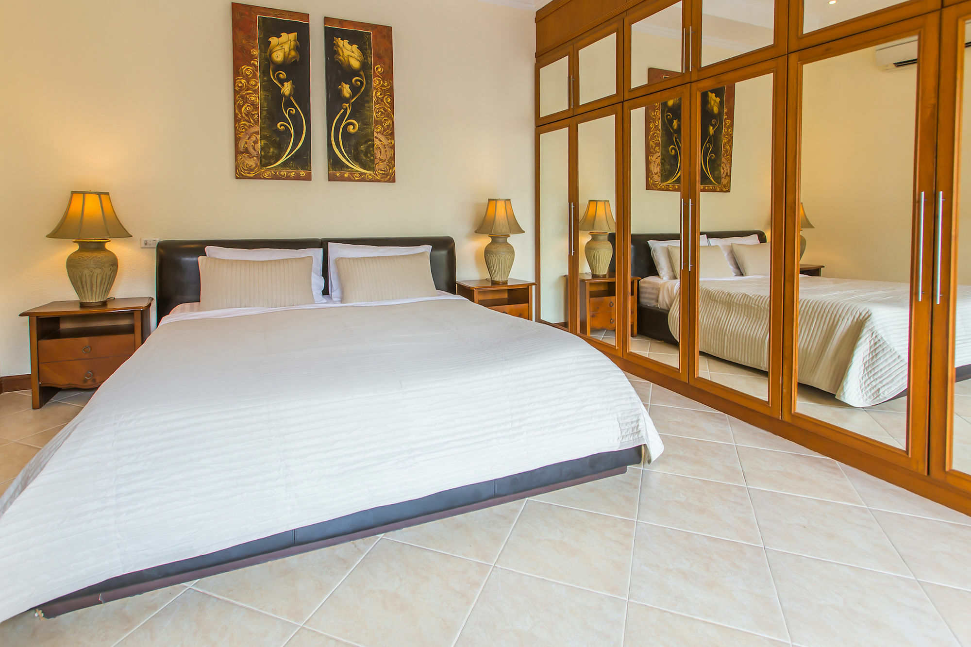 Pattaya Holiday Villas バーンラムン エクステリア 写真